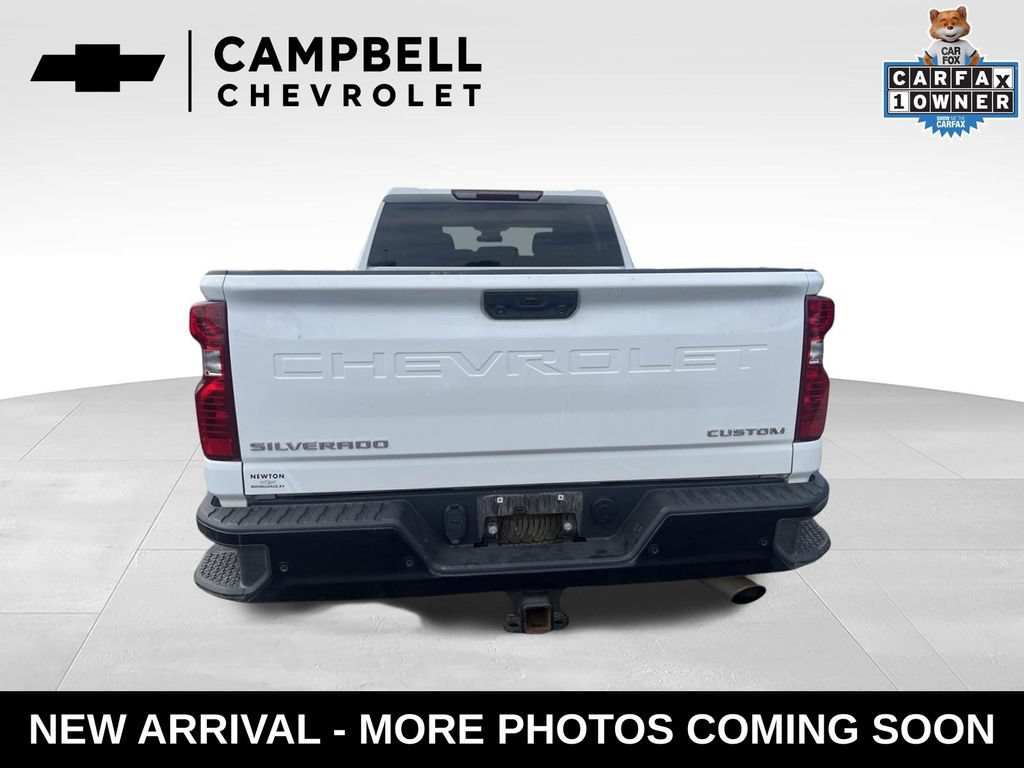 Used 2024 Chevrolet Silverado 2500 Custom w/ Custom Value Package AWD/4WD image 4
