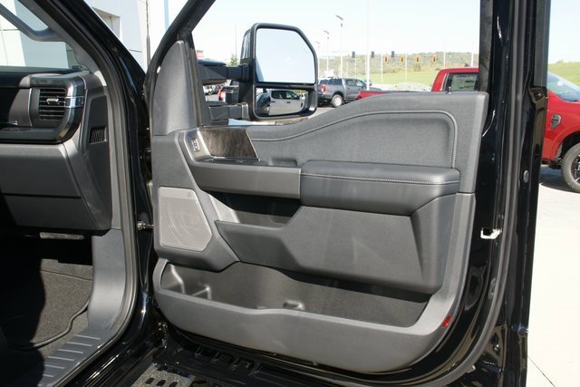 New 2026 Ford F250 Lariat image 40