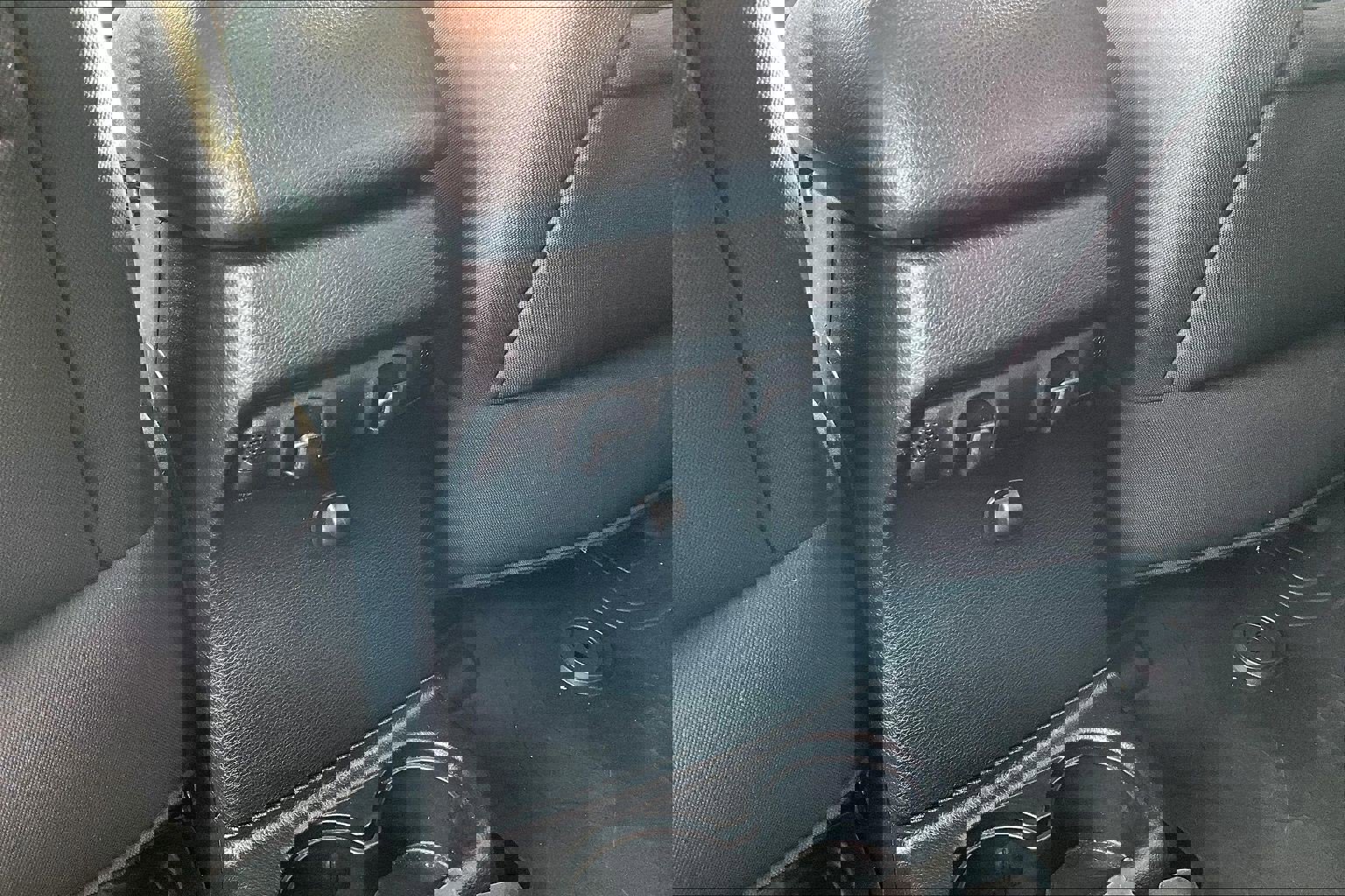 Used 2018 Jeep Wrangler Unlimited Sport w/ Connectivity Group image 33