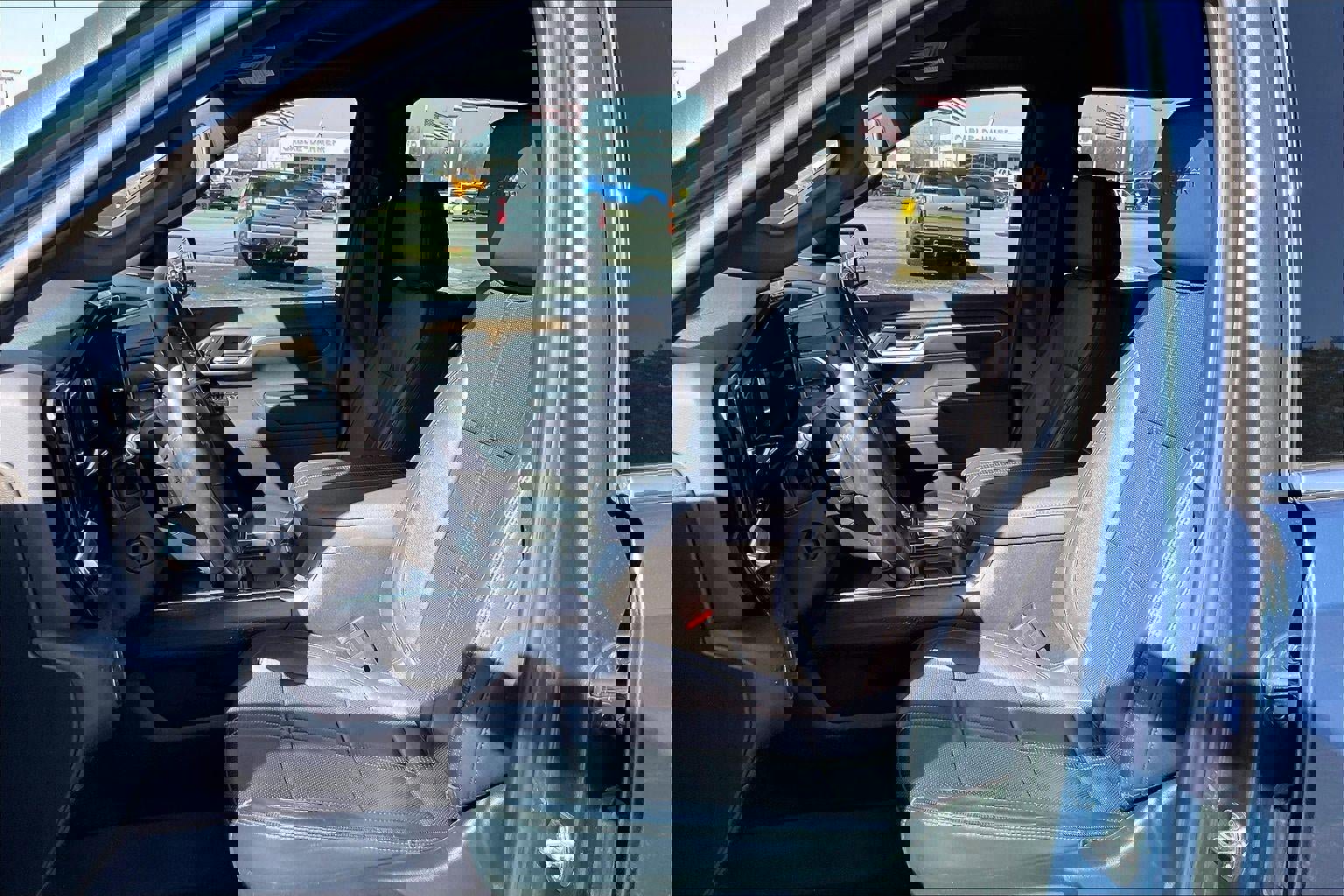 Used 2024 Chevrolet Silverado 1500 High Country image 23