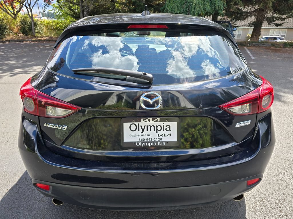 Used 2016 MAZDA MAZDA3 s Grand Touring w/ Technology Package FWD image 5