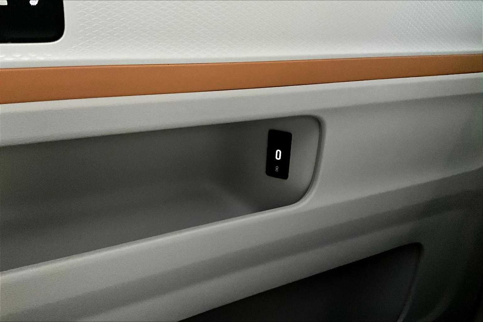 New 2025 Volkswagen ID. Buzz 1st Edition image 22