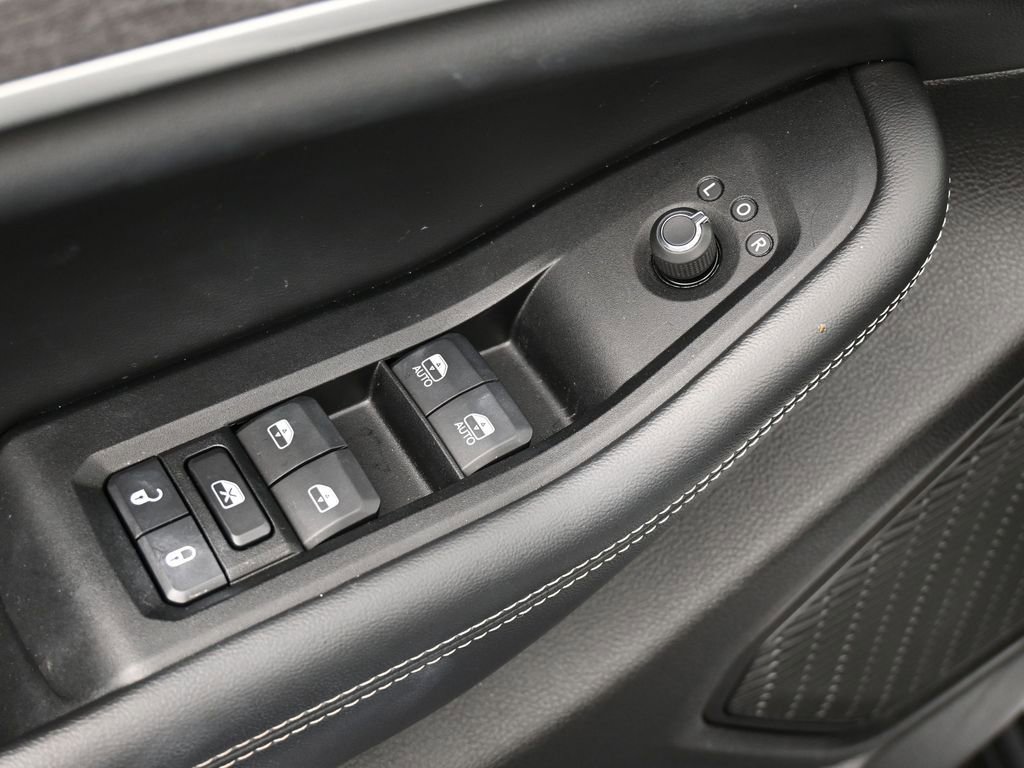 Used 2023 Jeep Grand Cherokee L Limited image 18