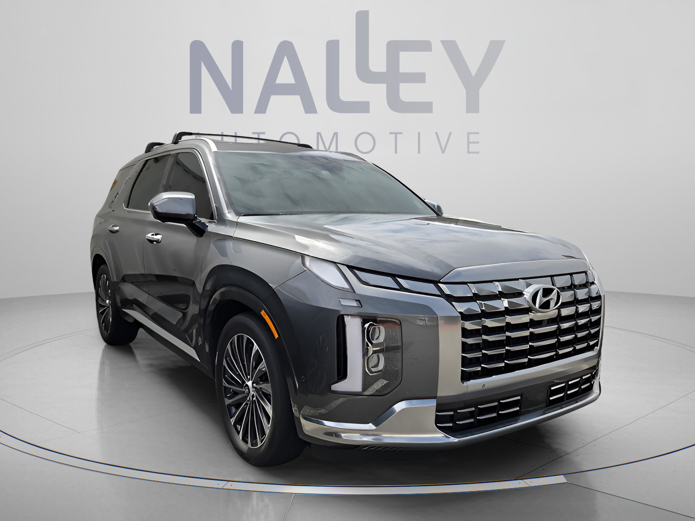 Used 2024 Hyundai Palisade Calligraphy image 4