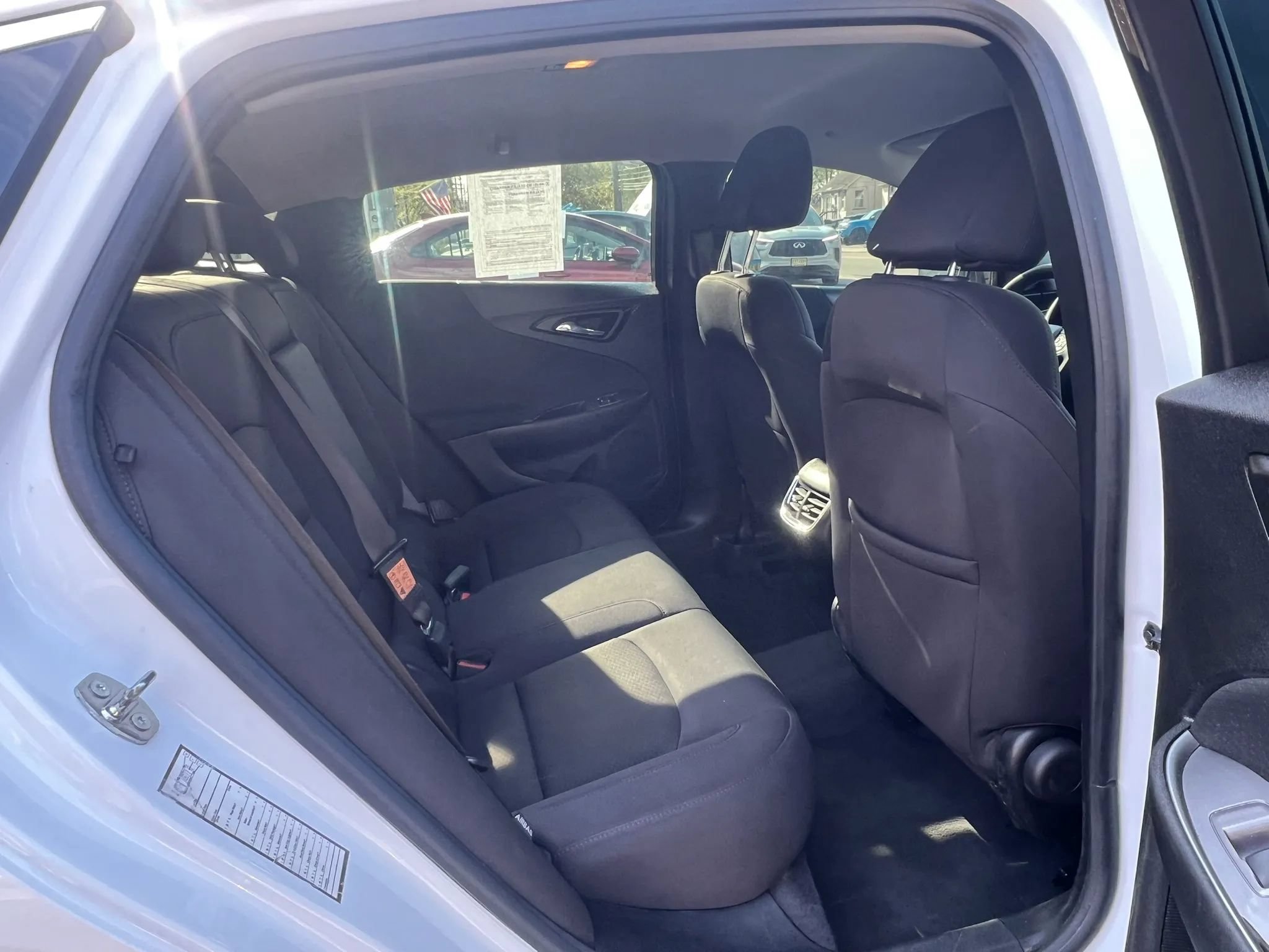 Used 2023 Chevrolet Malibu LT FWD image 28