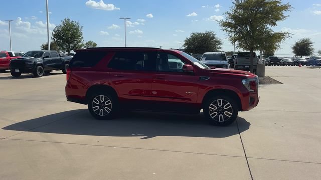 Used 2024 GMC Yukon AT4 w/ Technology Package AWD/4WD image 2