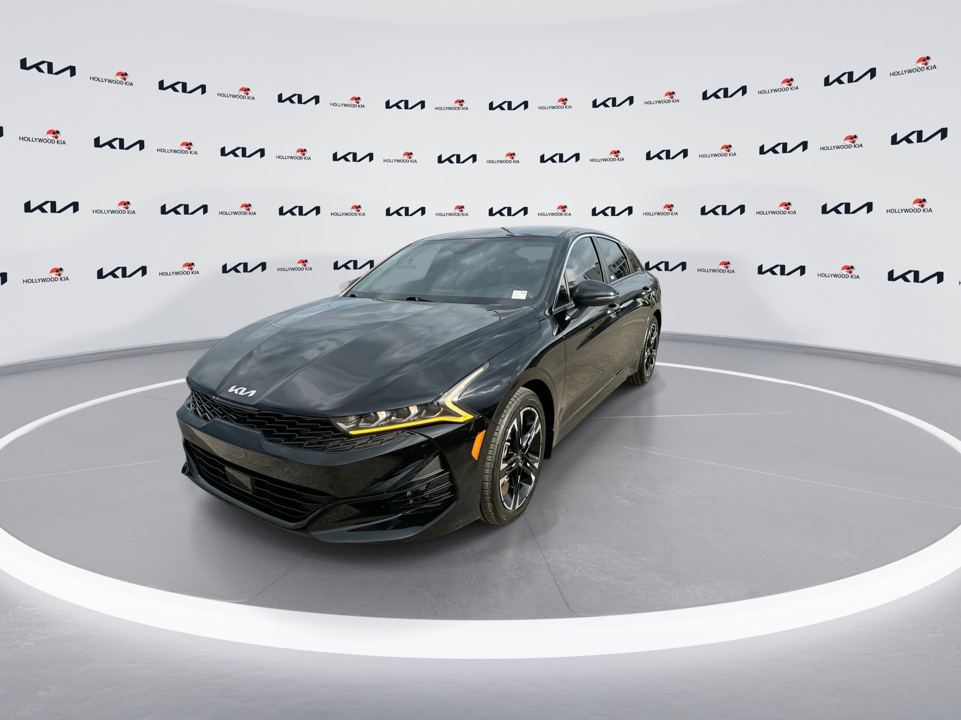 Used 2024 Kia K5 GT-Line w/ GT-Line Premium Package image 4