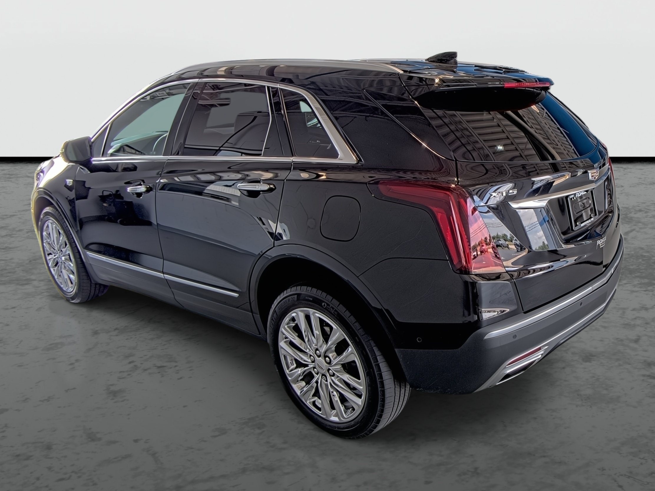 Used 2021 Cadillac XT5 Premium Luxury FWD image 11