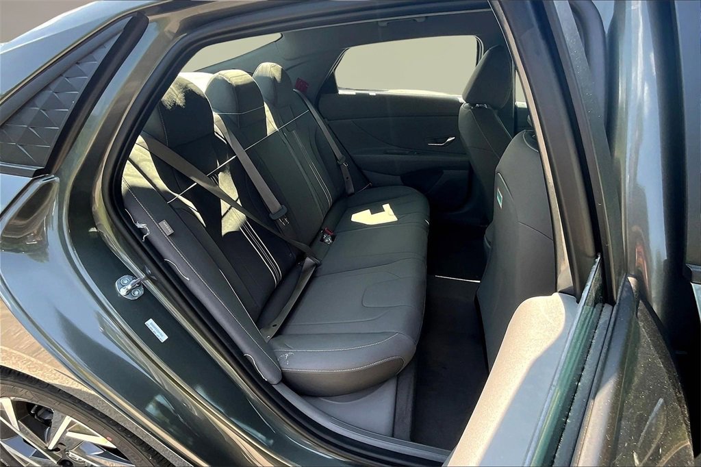 New 2025 Hyundai Elantra Sport image 9