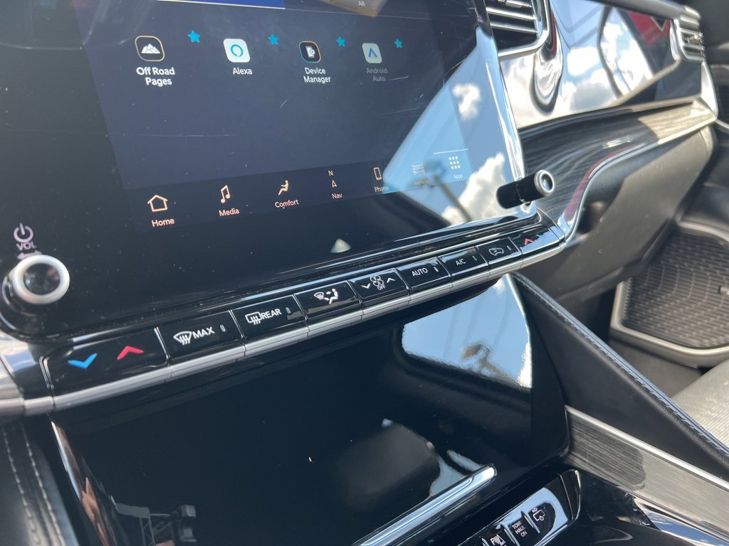 Used 2022 Jeep Wagoneer Series III w/ Convenience Group I image 10