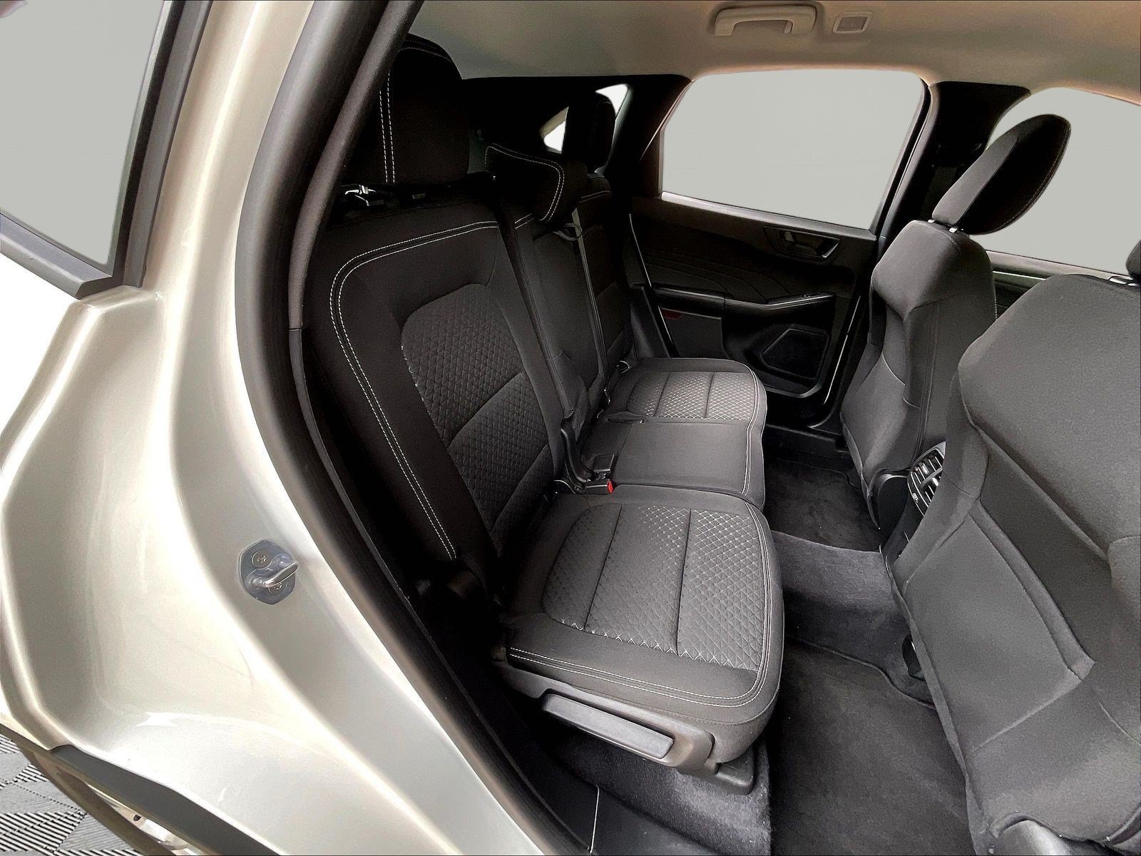 Used 2023 Ford Escape Active w/ Tech Pack #1 AWD/4WD image 24