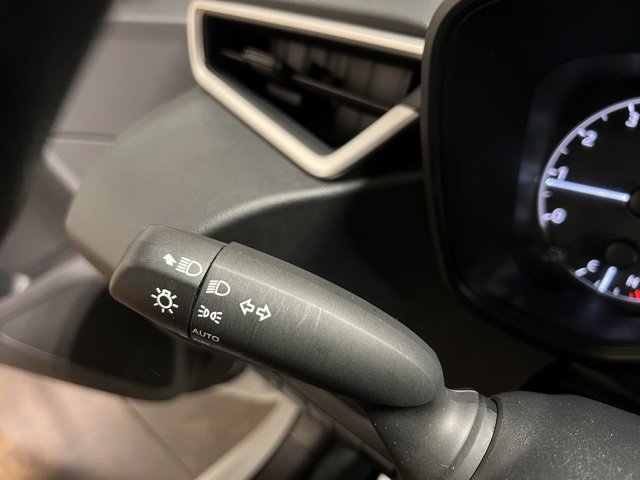 Used 2024 Toyota Corolla LE image 31