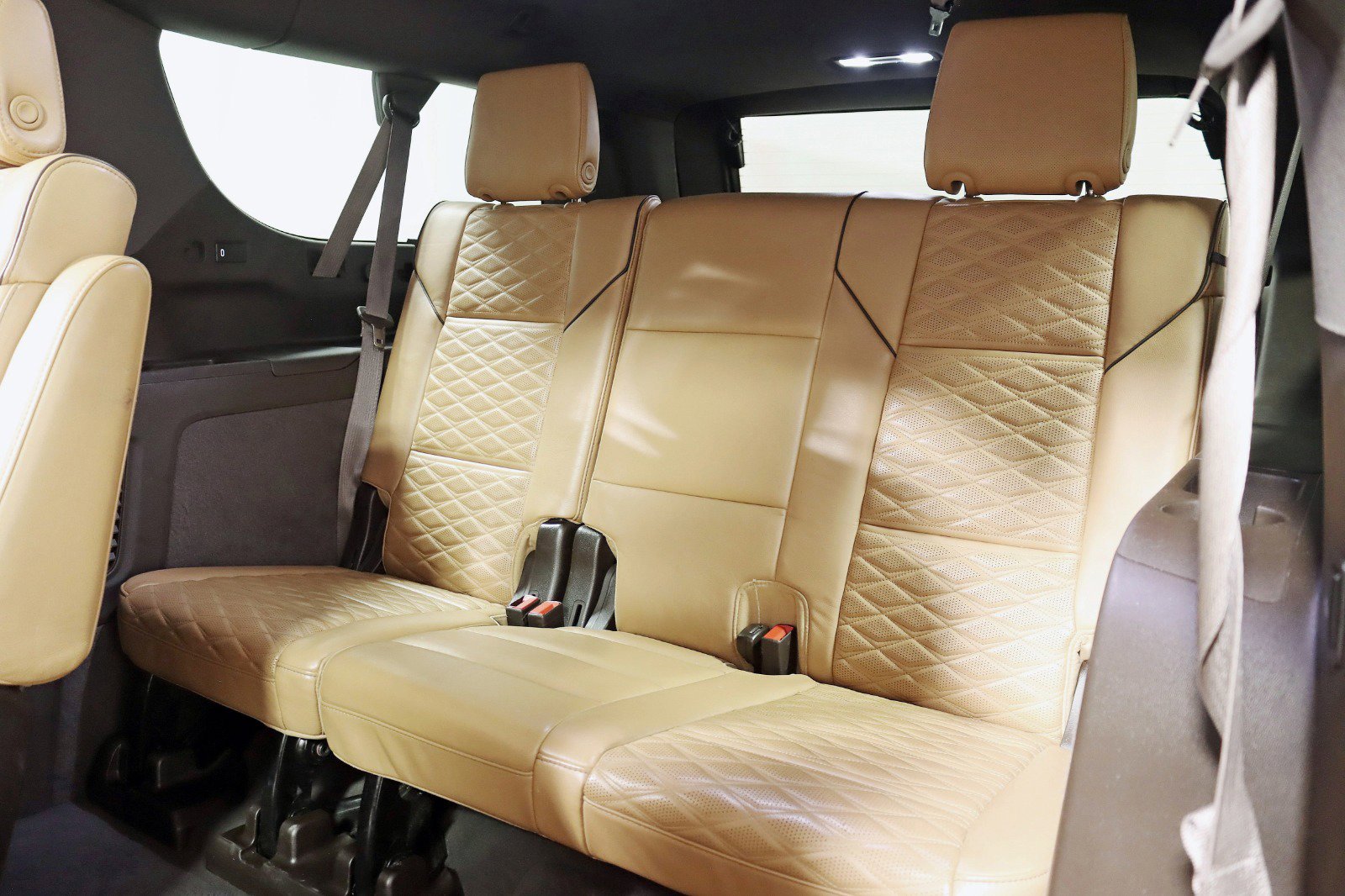 Used 2023 Cadillac Escalade ESV Premium Luxury AWD/4WD image 35