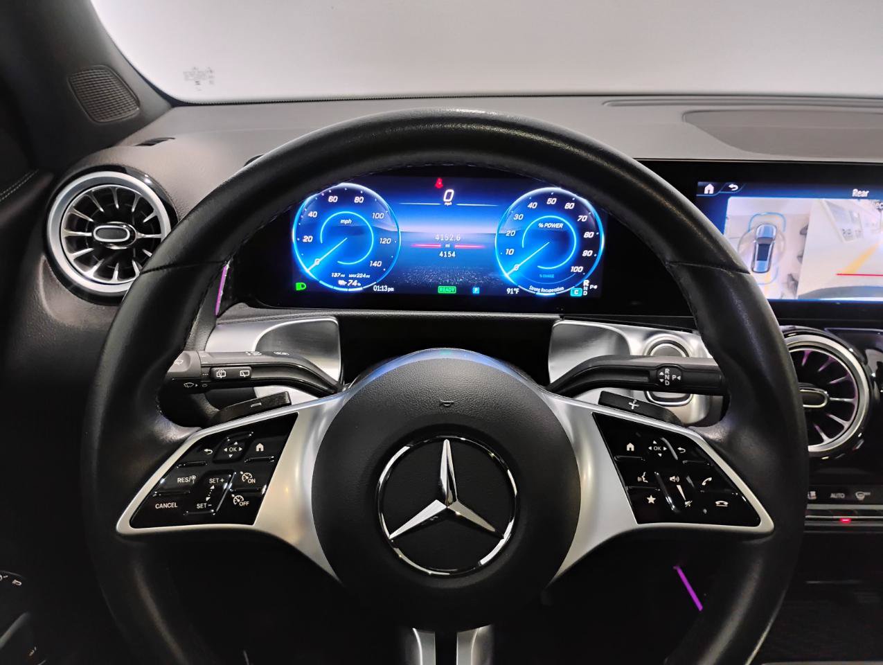 Used 2024 Mercedes-Benz EQB 300 4MATIC image 65