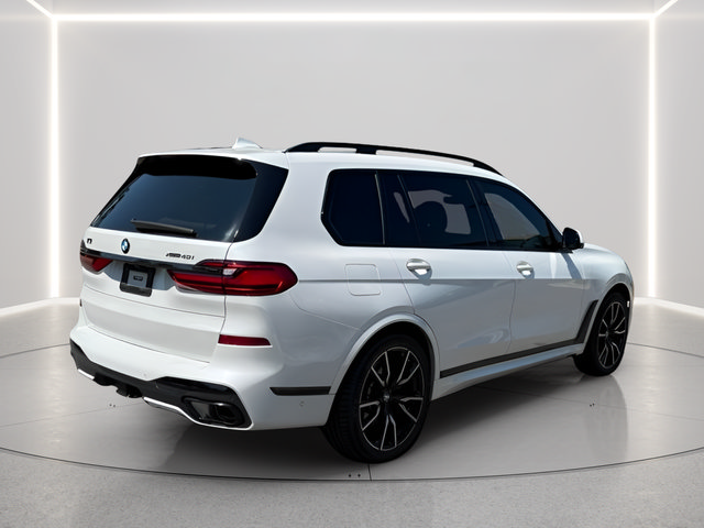 Used 2022 BMW X7 xDrive40i w/ M Sport Package AWD/4WD image 5