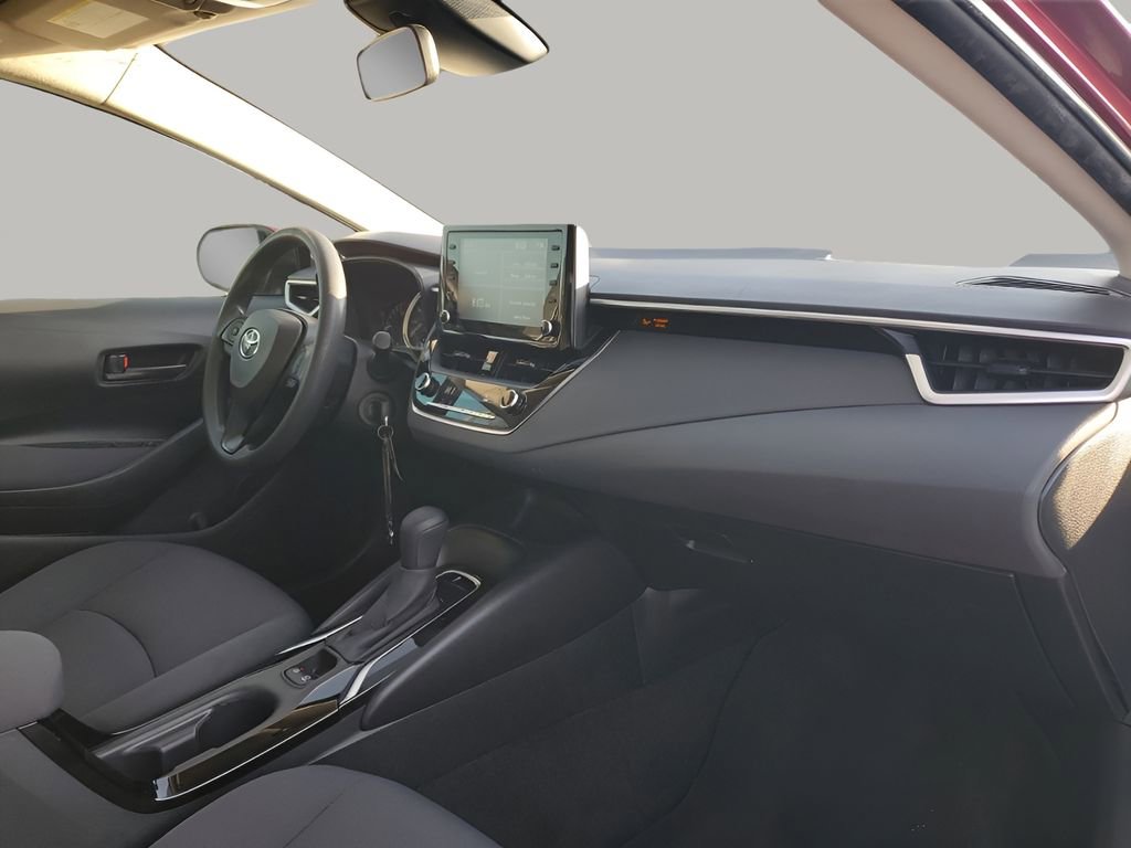 Used 2022 Toyota Corolla LE image 14