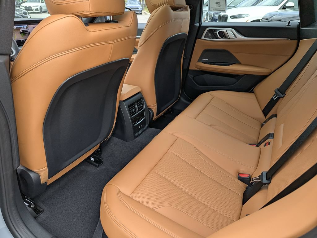 New 2026 BMW 430i xDrive w/ M Sport Package AWD/4WD image 29