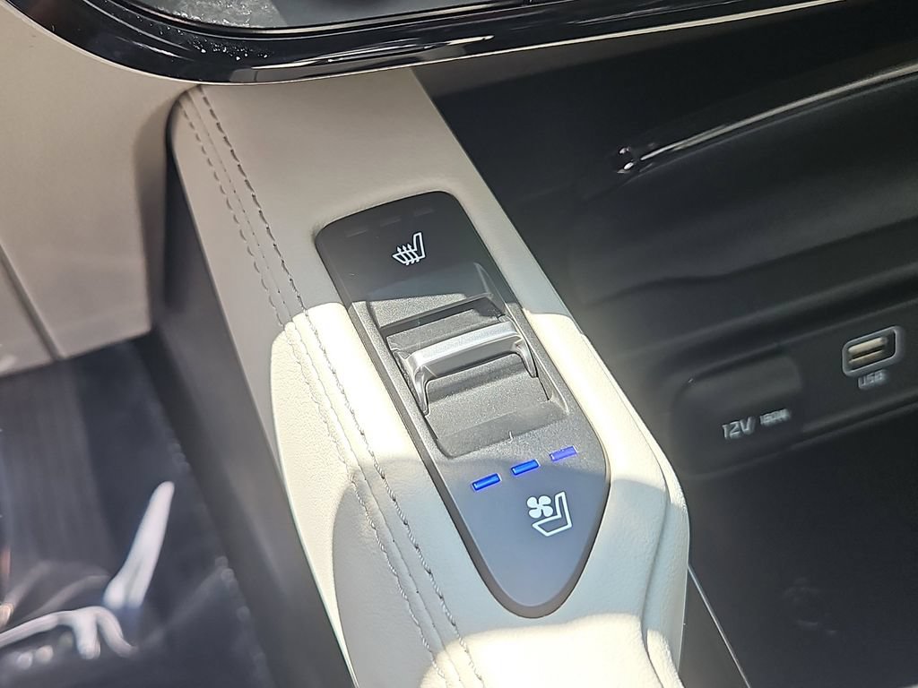 Certified 2023 Kia Telluride AWD image 18