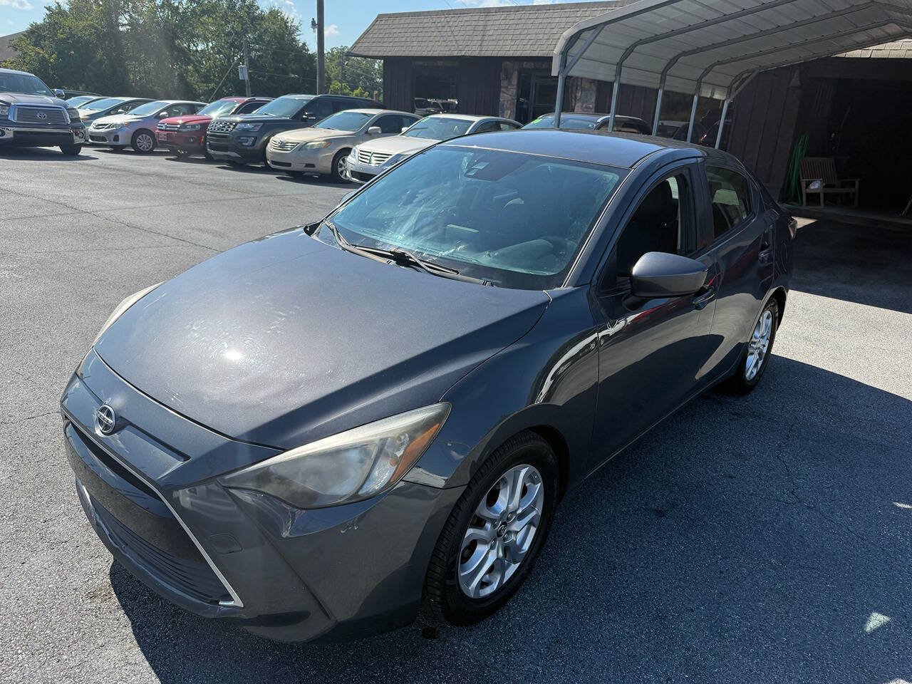 Used 2016 Scion iA FWD image 8