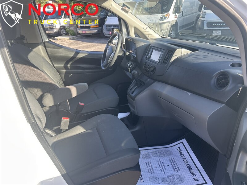 Used 2019 Nissan NV200 SV w/ Navigation Package FWD image 12