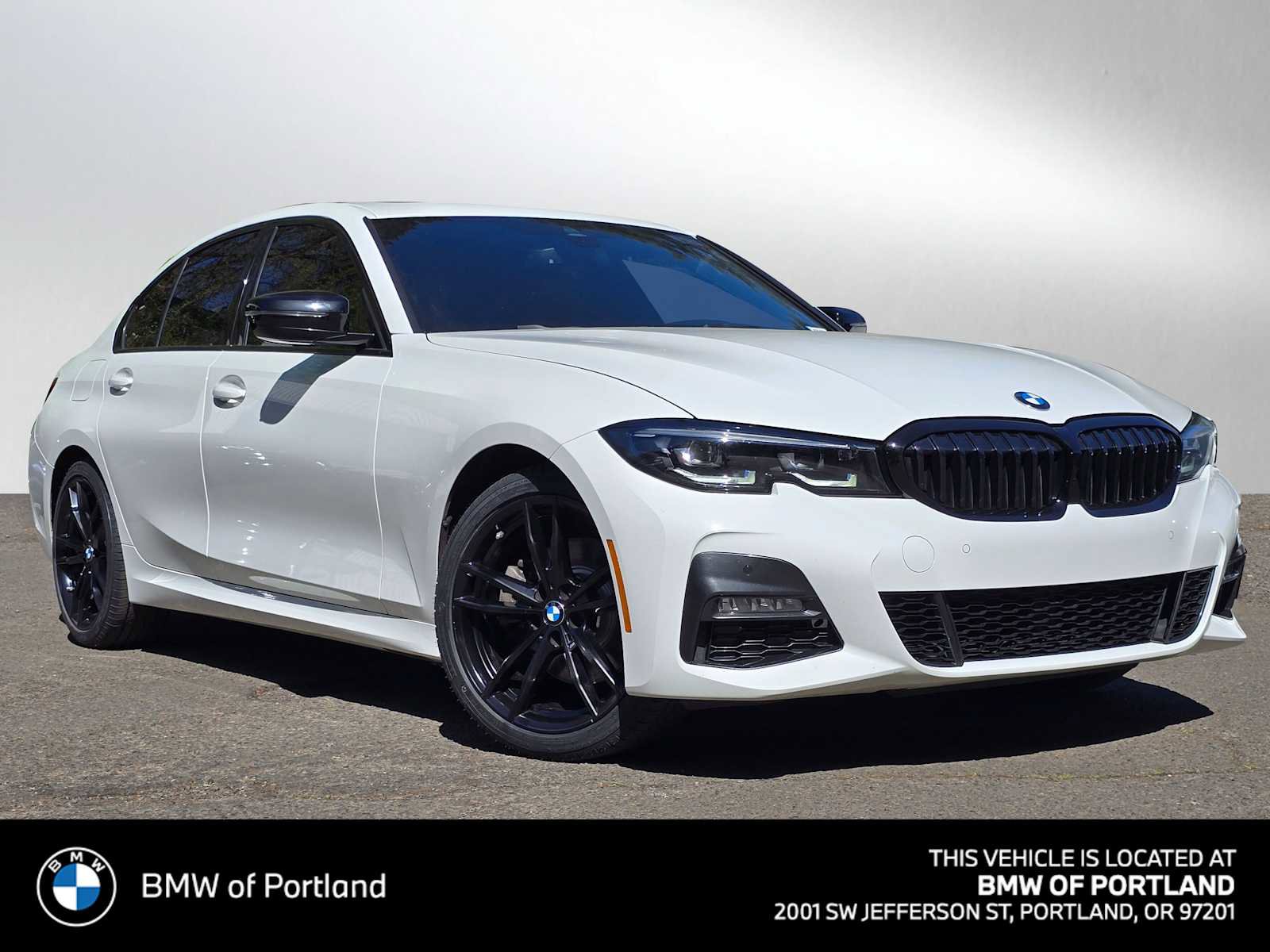 Used 2022 BMW 330i xDrive Sedan w/ M Sport Package image 1