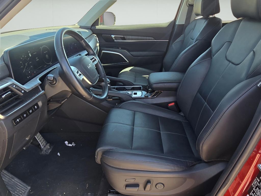 Used 2024 Kia Telluride SX w/ Towing Package image 30