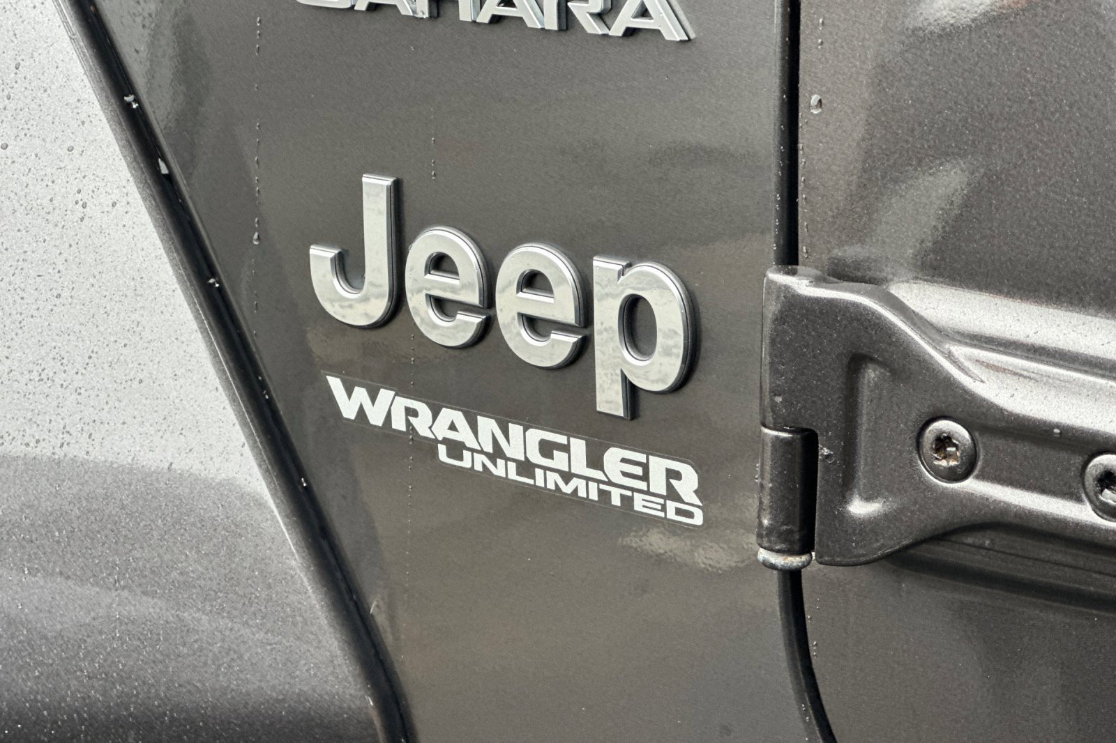 Used 2019 Jeep Wrangler Unlimited Sahara image 9