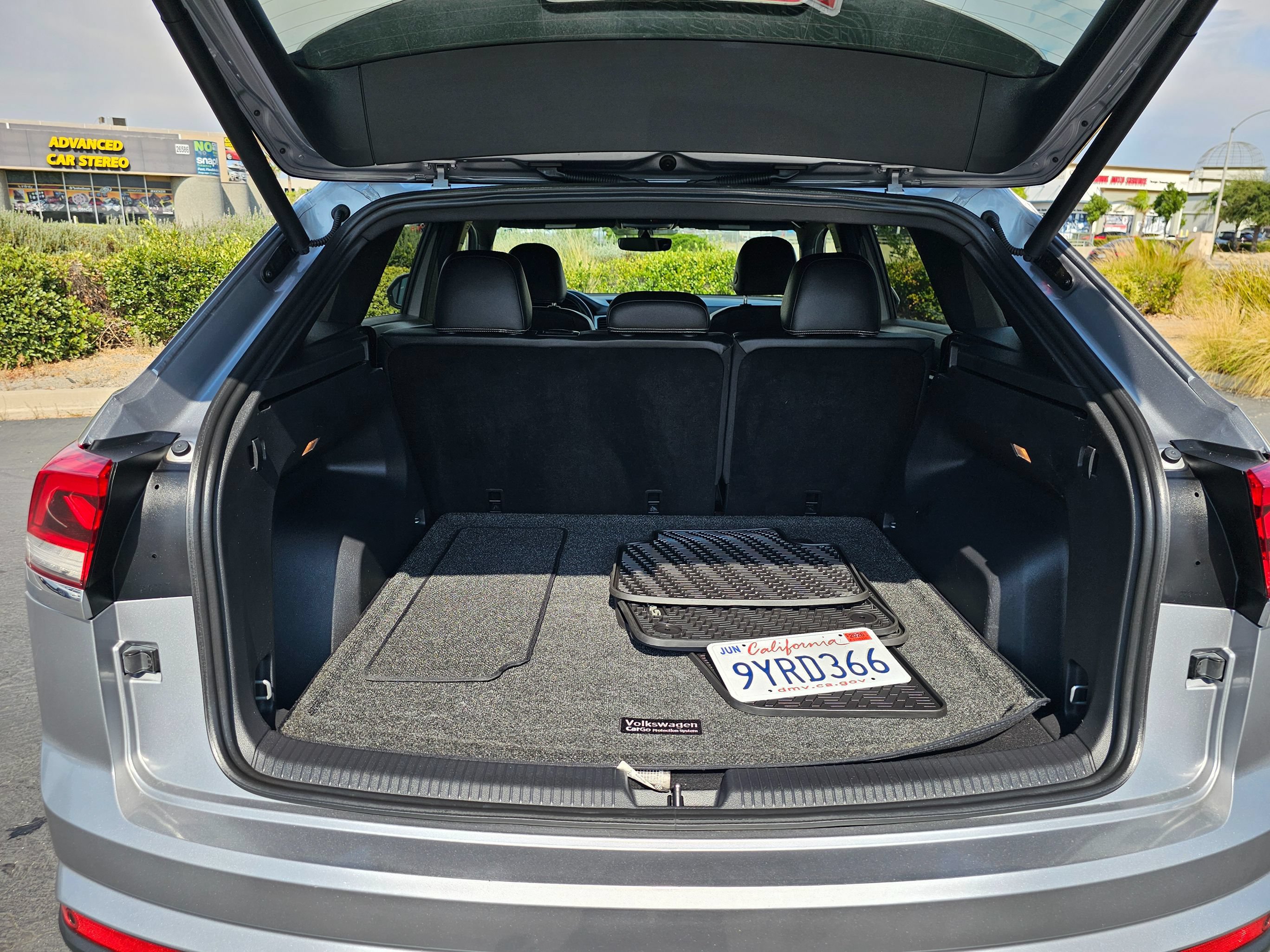 Used 2021 Volkswagen Atlas Cross Sport SE w/ Panoramic Sunroof Package AWD/4WD image 27