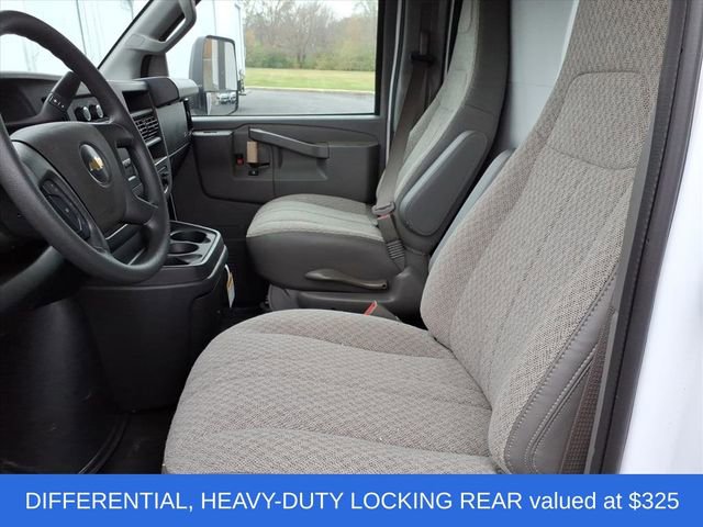 New 2025 Chevrolet Express 3500 w/ Power Convenience Package image 7