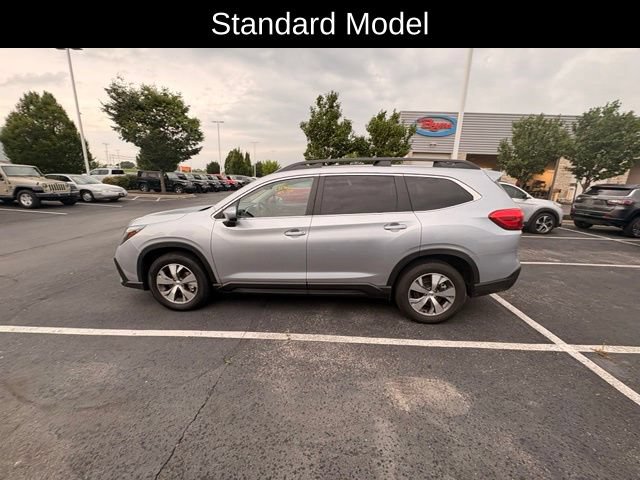 Used 2025 Subaru Ascent Premium AWD/4WD image 8