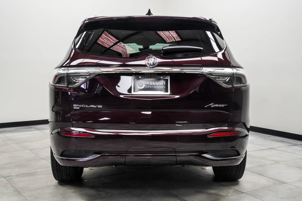 Used 2023 Buick Enclave Avenir w/ Avenir Technology Package AWD/4WD image 11