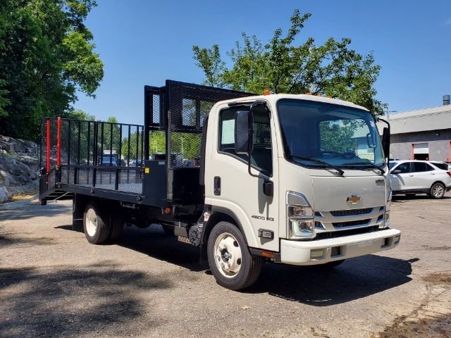 New 2024 Chevrolet Low Cab Forward image 2