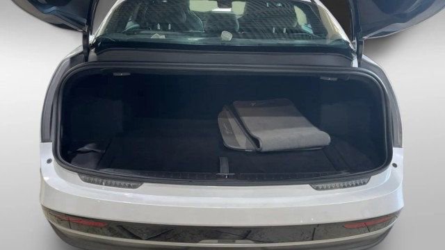 Used 2023 Lucid Air Pure image 9