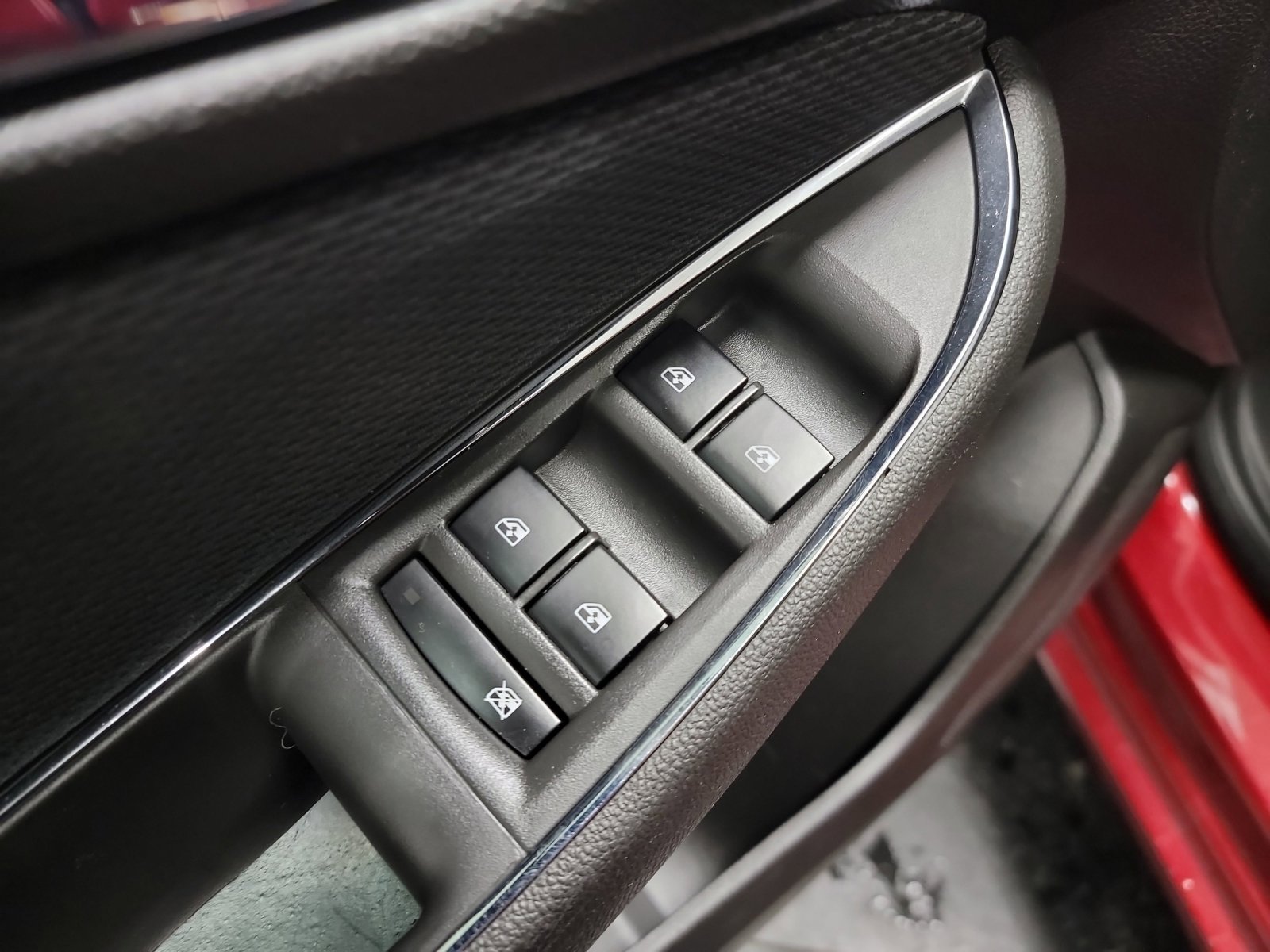 Used 2018 Chevrolet Cruze LT w/ Convenience Package image 11