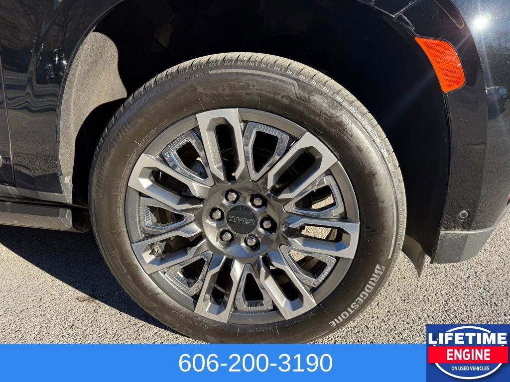 Used 2023 GMC Yukon Denali Ultimate image 6