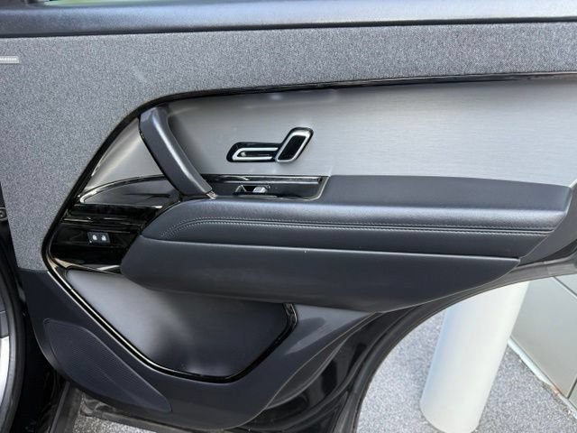 Used 2024 Land Rover Range Rover Sport Dynamic SE AWD/4WD image 28