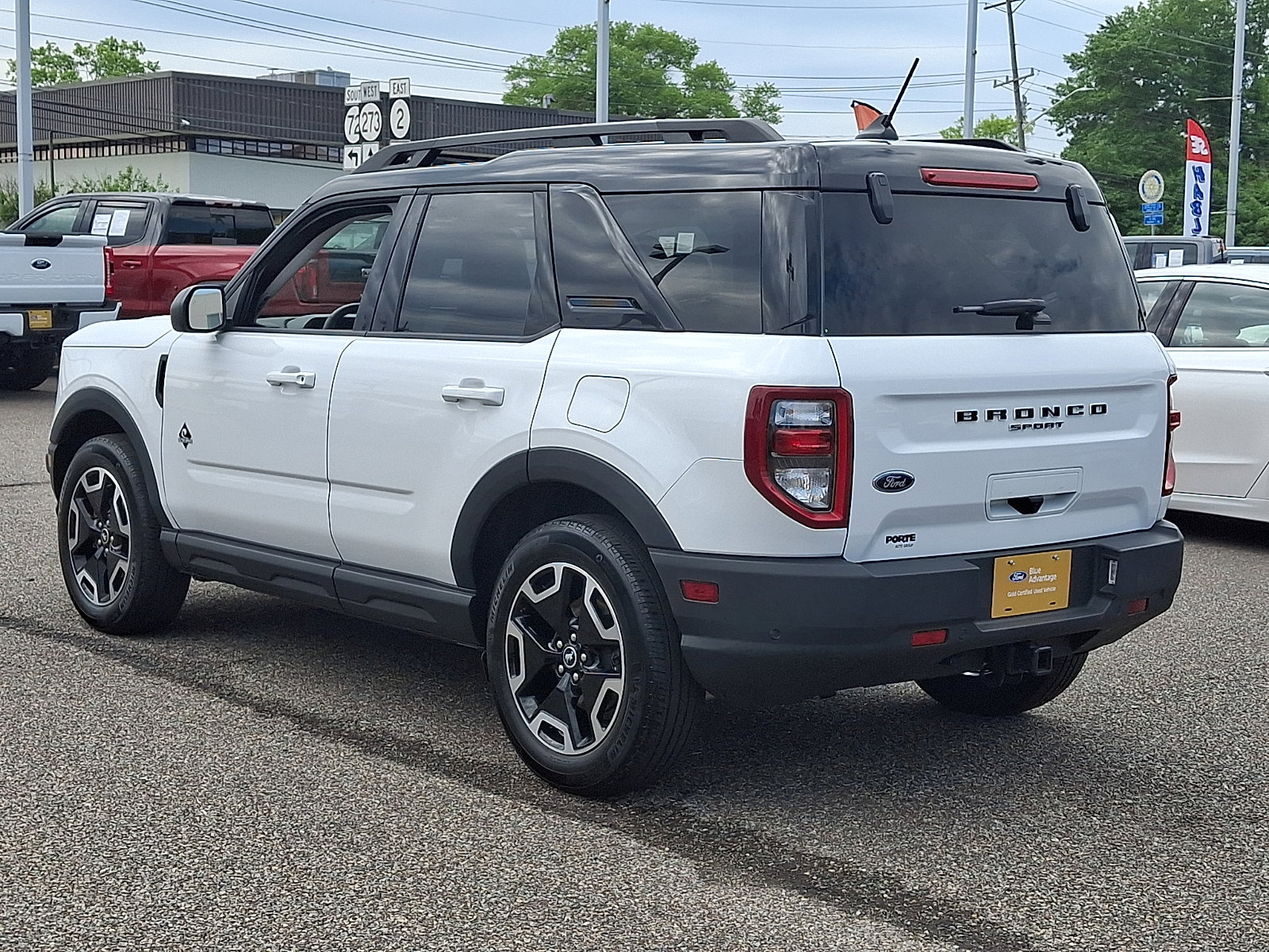 Certified 2022 Ford Bronco Sport Outer Banks w/ Tech Package AWD/4WD image 7