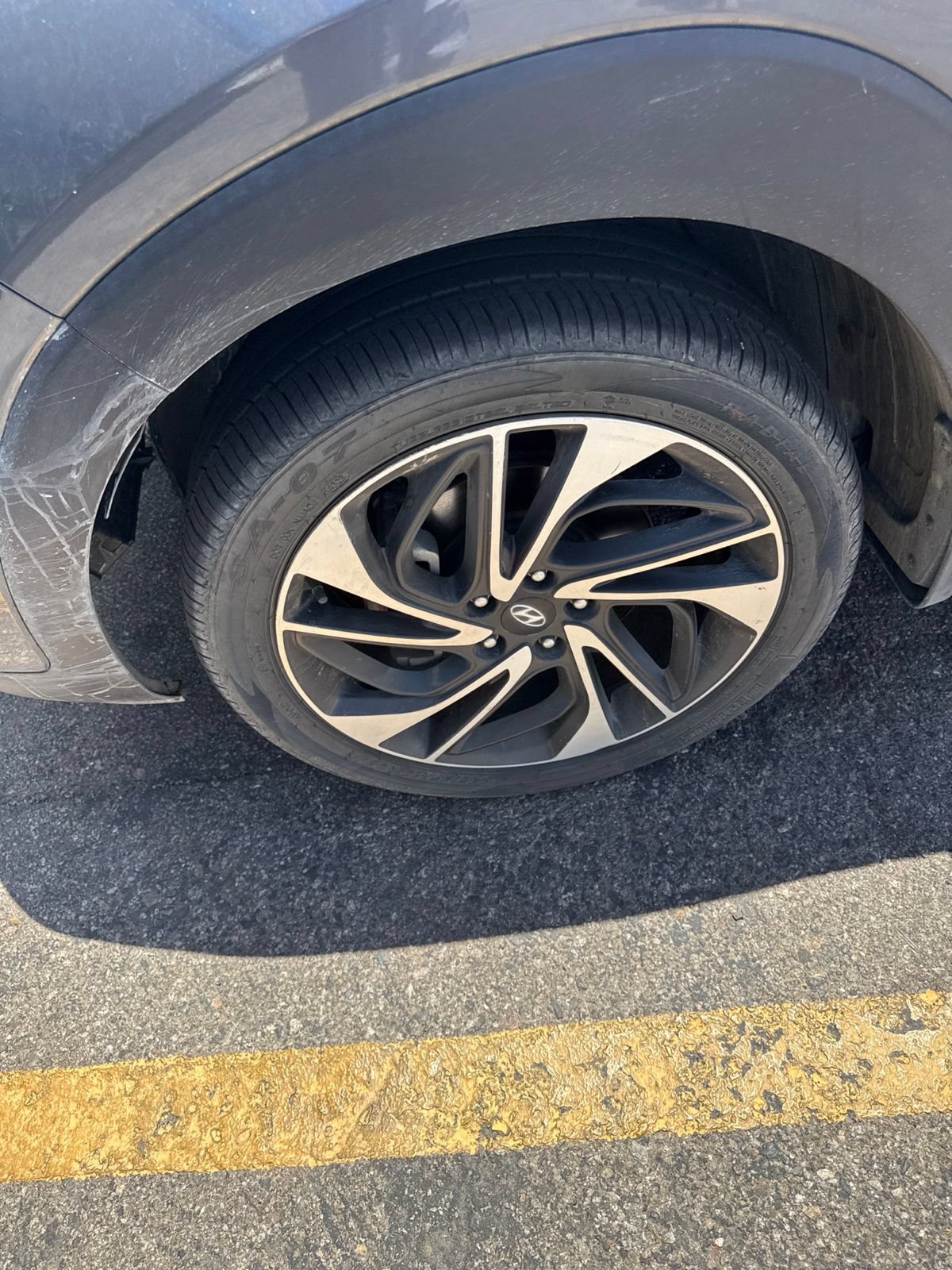 Used 2019 Hyundai Tucson Sport FWD image 4