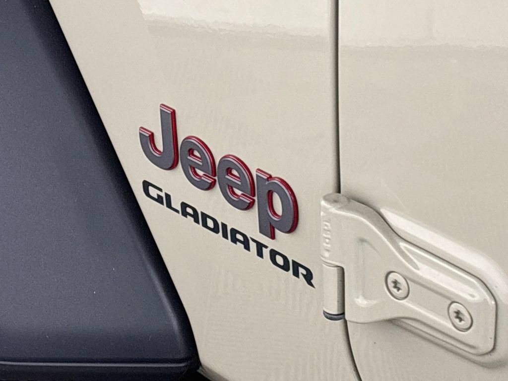 Used 2022 Jeep Gladiator Rubicon w/ Cold Weather Group AWD/4WD image 24