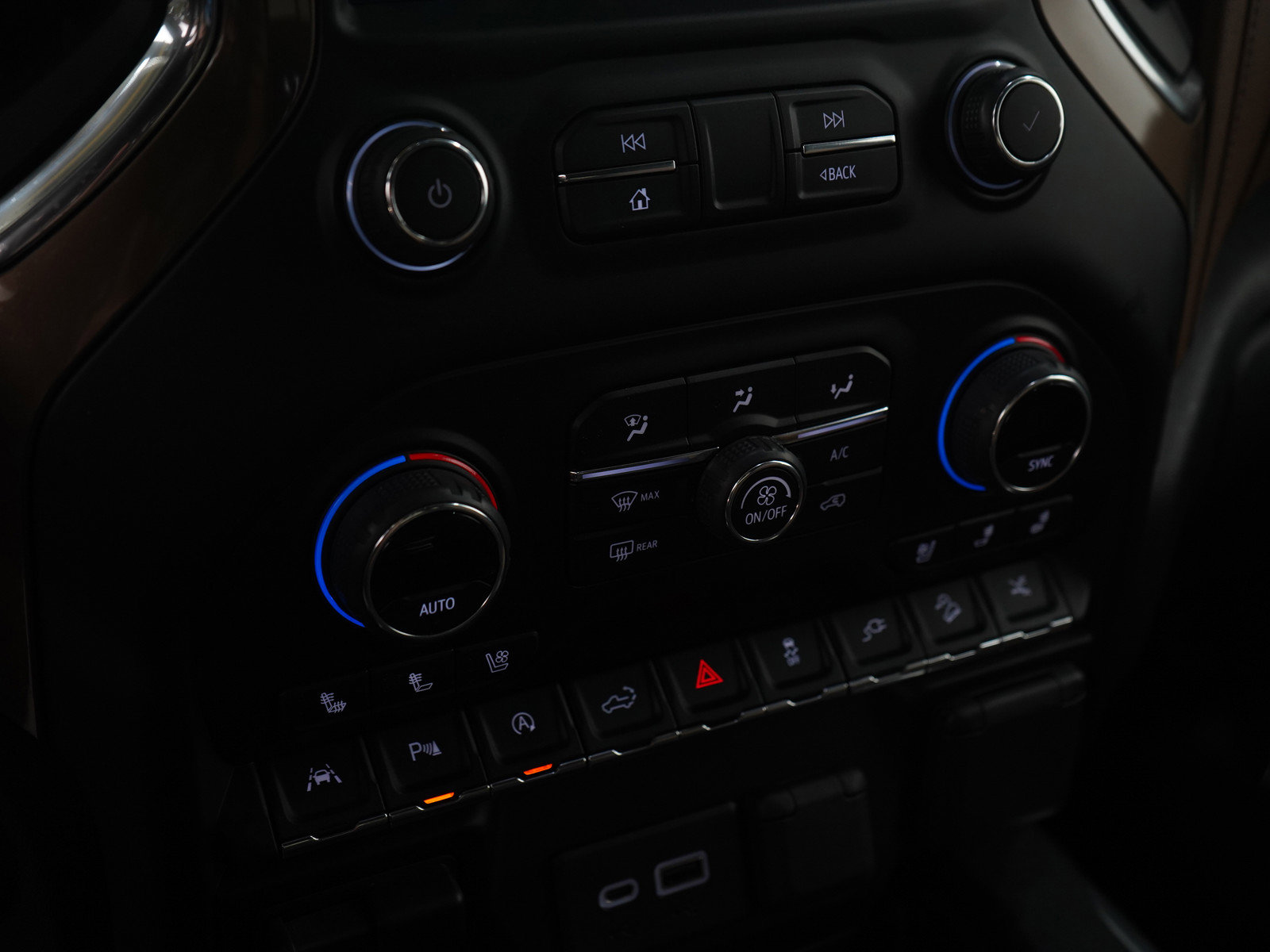 Used 2020 Chevrolet Silverado 1500 High Country image 20