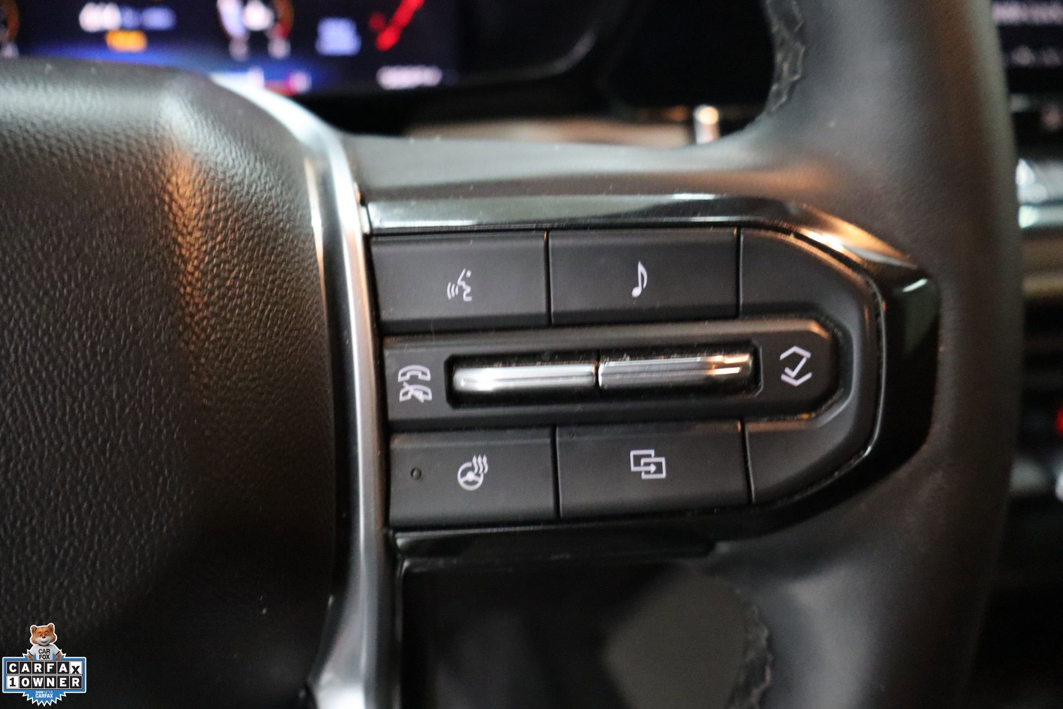 Used 2024 Chevrolet Colorado ZR2 w/ ZR2 Convenience Package III image 18