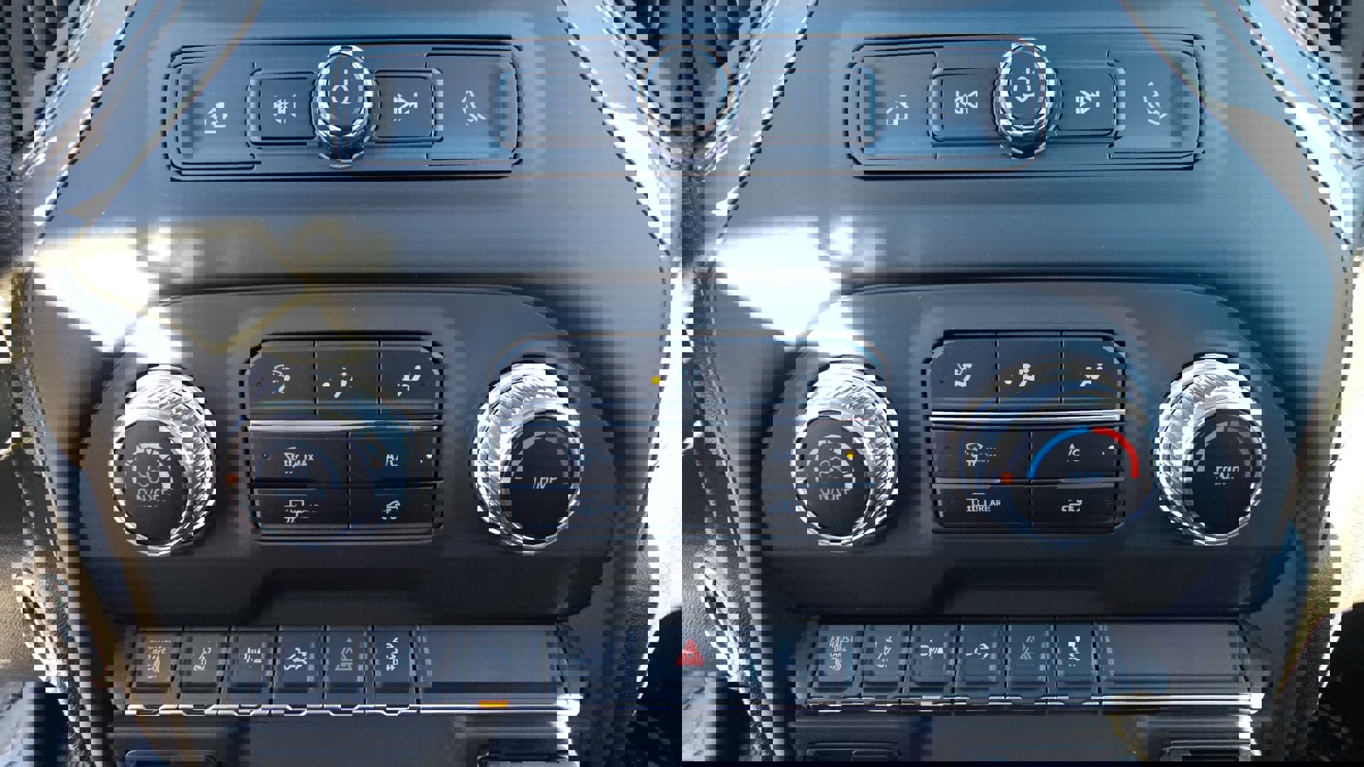 New 2025 GMC Sierra 3500 Pro w/ 1SA Pro Safety Plus Package image 28