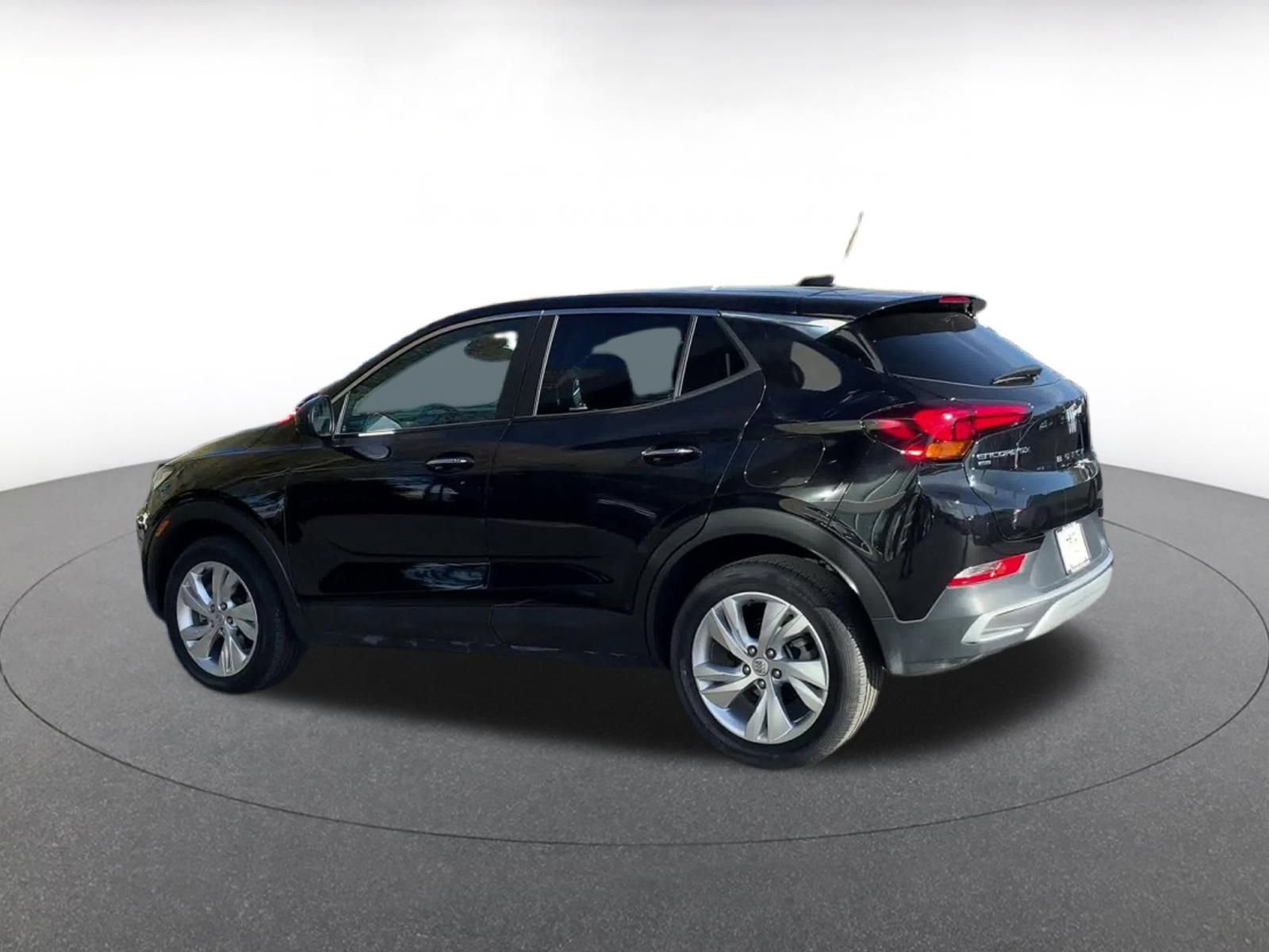 Used 2025 Buick Encore GX Preferred image 10
