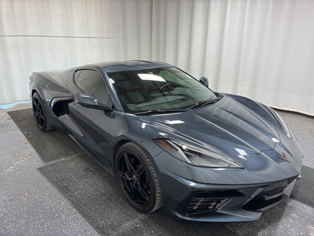 Used 2020 Chevrolet Corvette Stingray Coupe w/ 1LT image 4