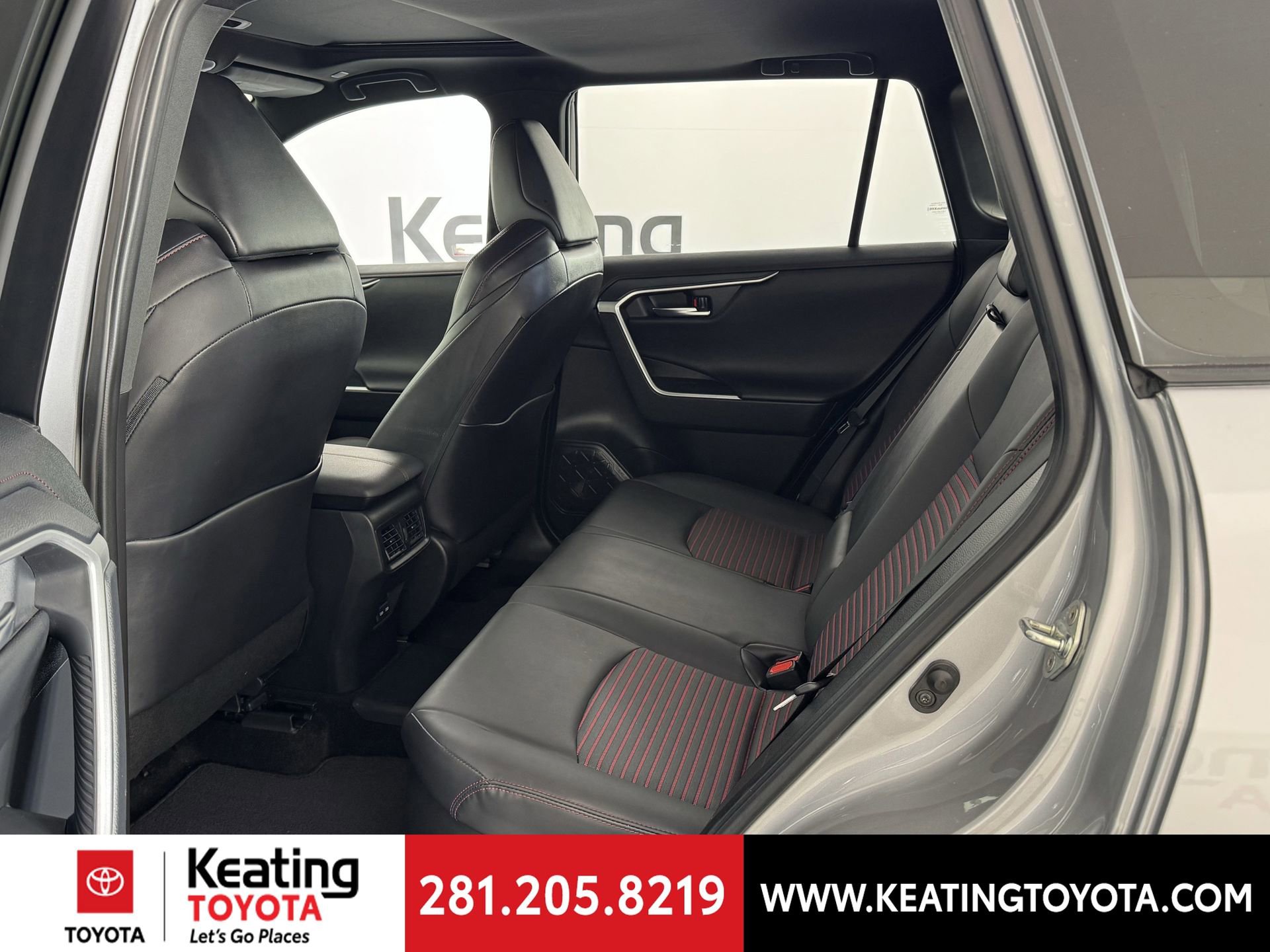 Used 2023 Toyota RAV4 XSE image 15