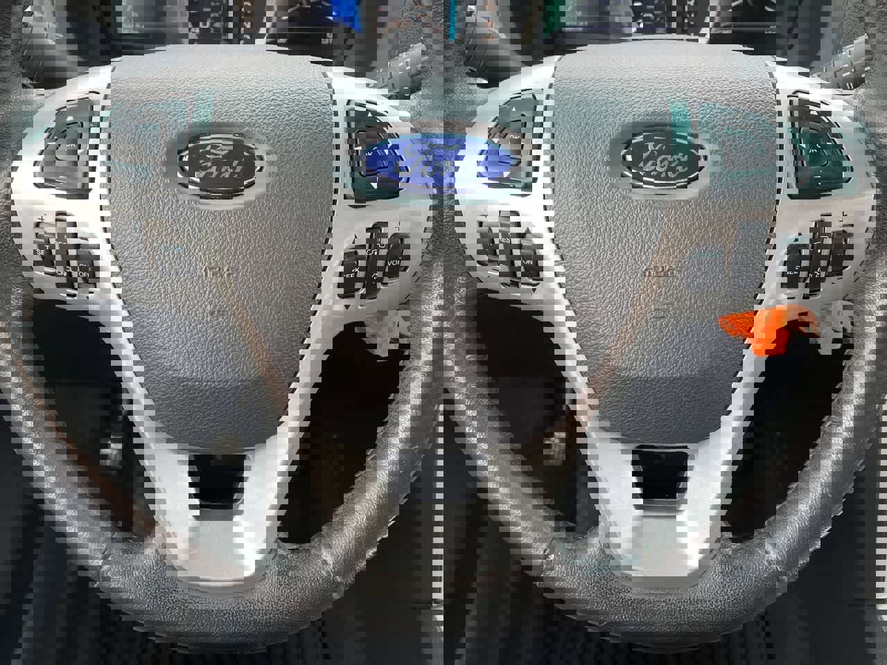 Used 2014 Ford Explorer XLT w/ Equipment Group 202A image 10