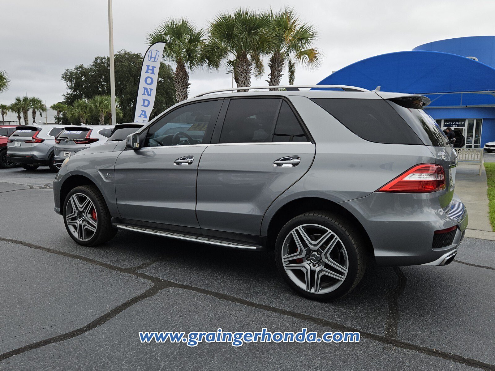 Used 2013 Mercedes-Benz ML 63 AMG 4MATIC image 3