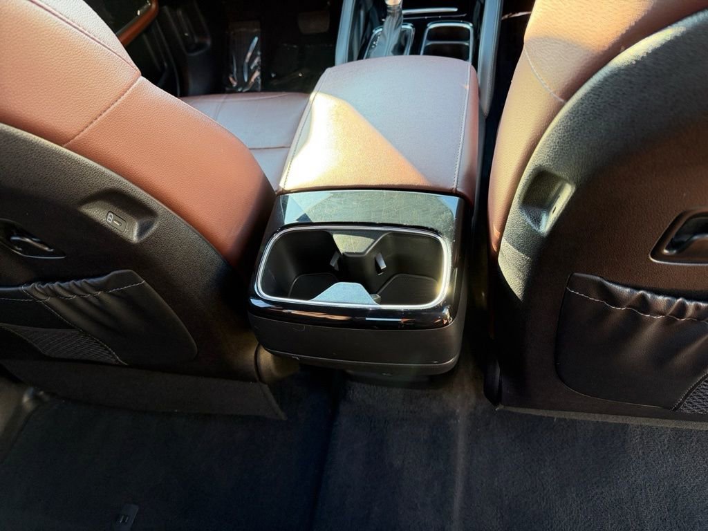 Used 2023 Kia Telluride EX w/ EX Captain's Chair Package image 9