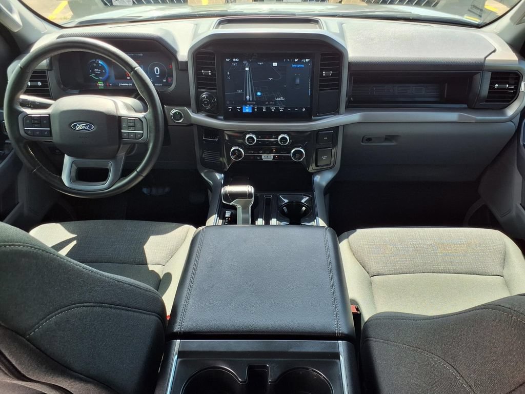 Used 2025 Ford F150 Lightning XLT AWD/4WD image 9