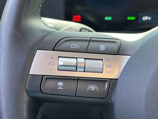 Used 2024 Hyundai Kona SEL image 16